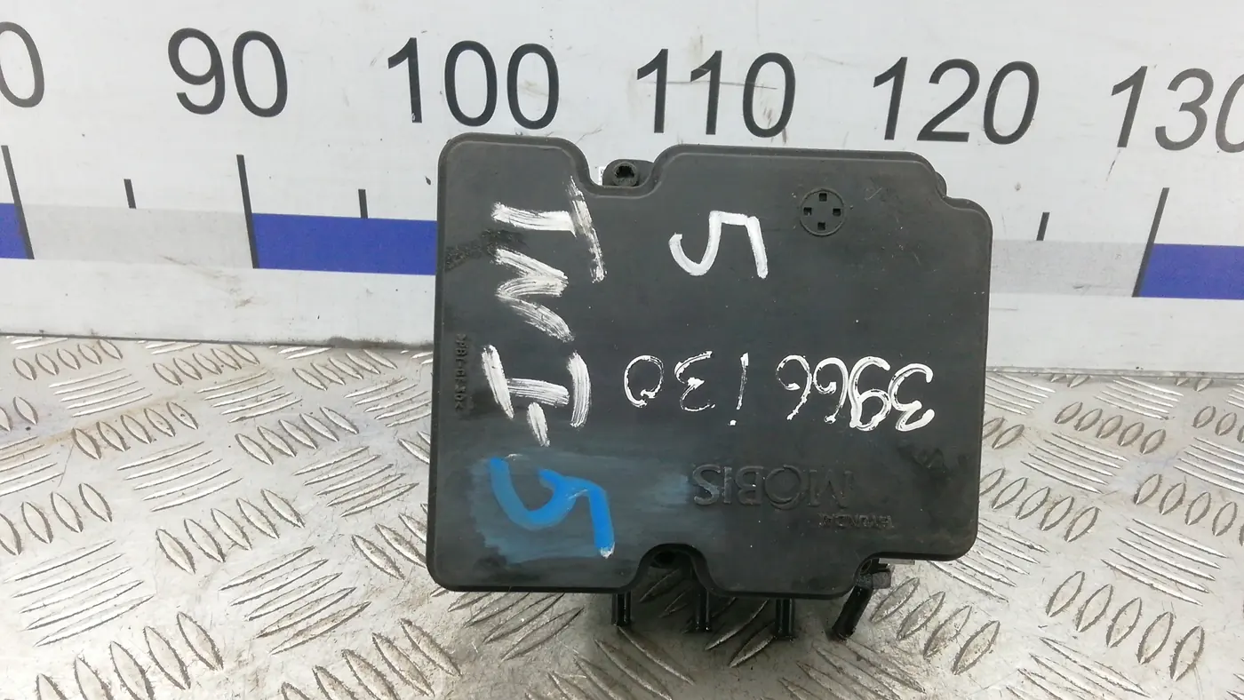 Блок ABS к Hyundai i30 2014