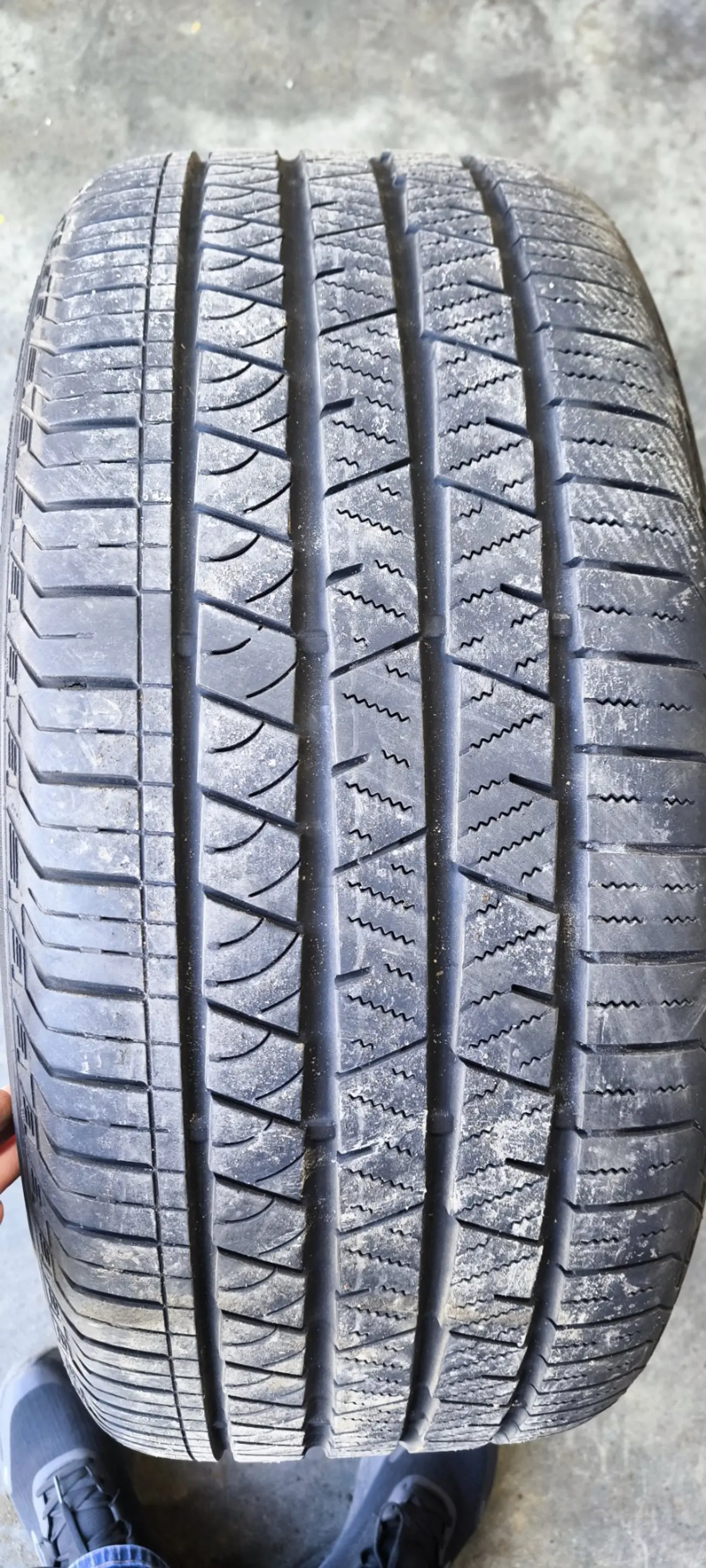 R22 275 40 Continental Cross Contact LX SPORT
