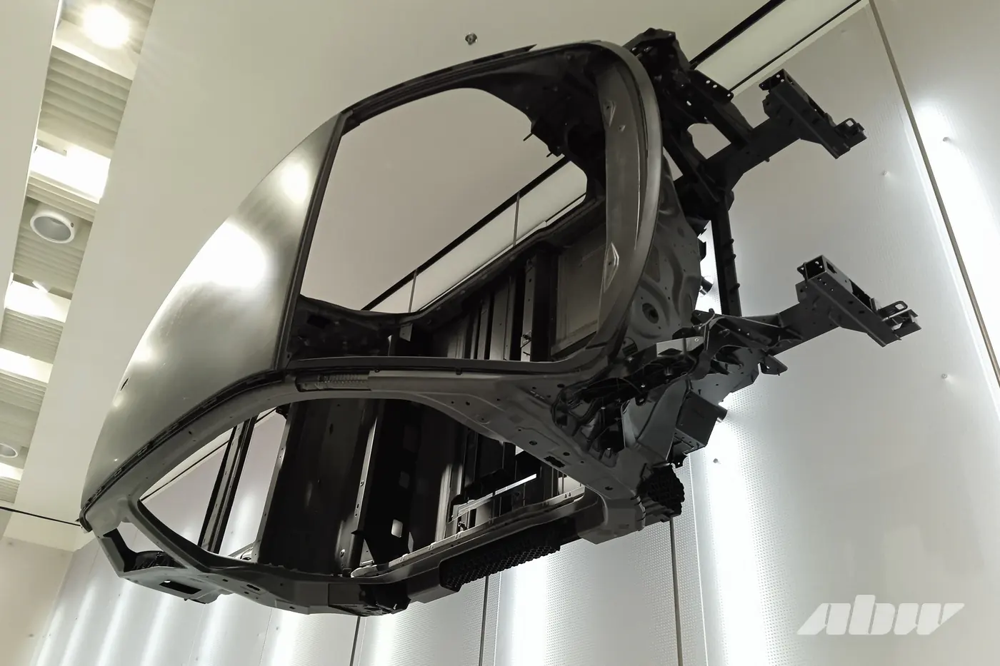 Новая «электротрешка» BMW: до 900 км на одной зарядке