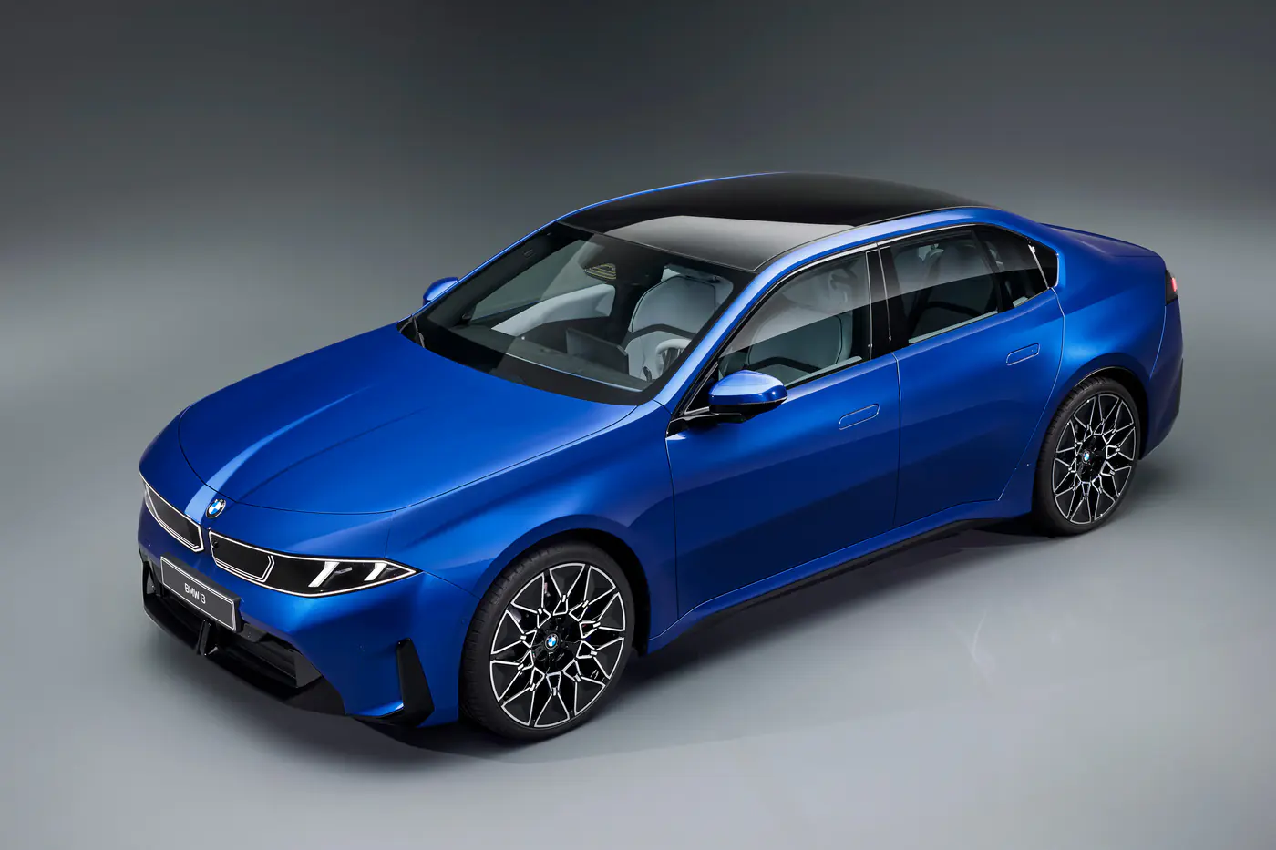 Новая «электротрешка» BMW: до 900 км на одной зарядке