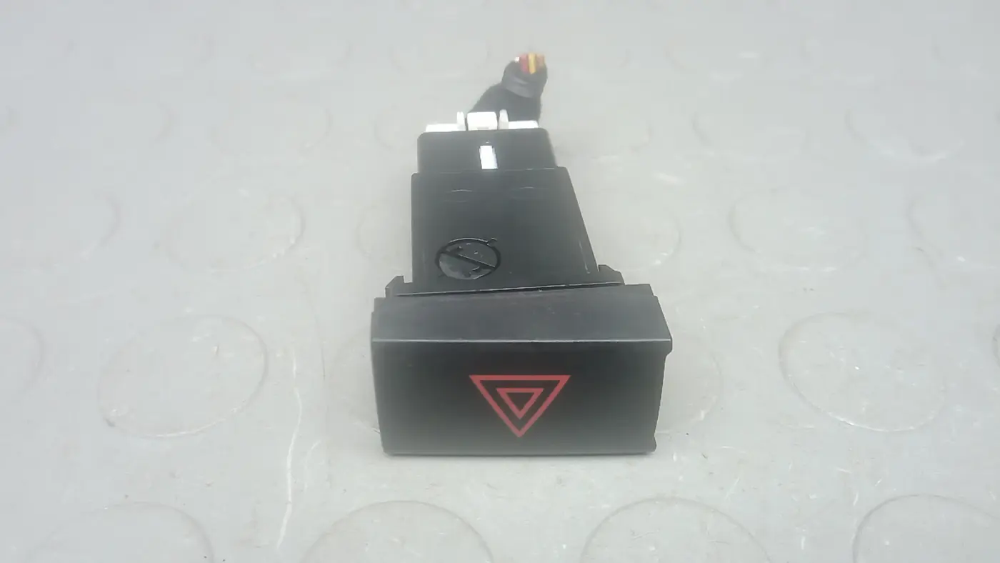 Кнопка  к Hyundai Santa Fe 2007