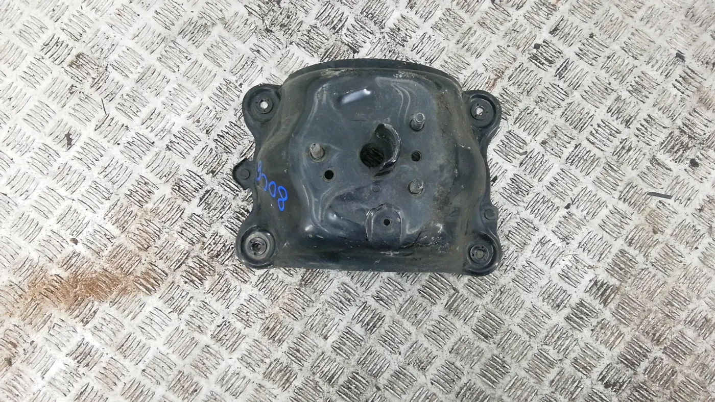 Крепление запасного колеса к Toyota RAV 4 2007