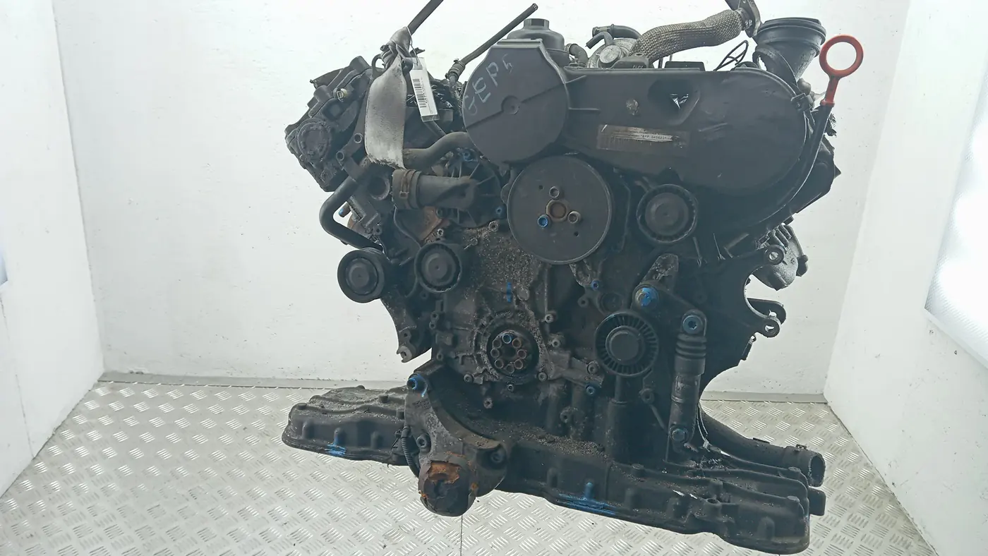 Двигатель к Audi A4 2007