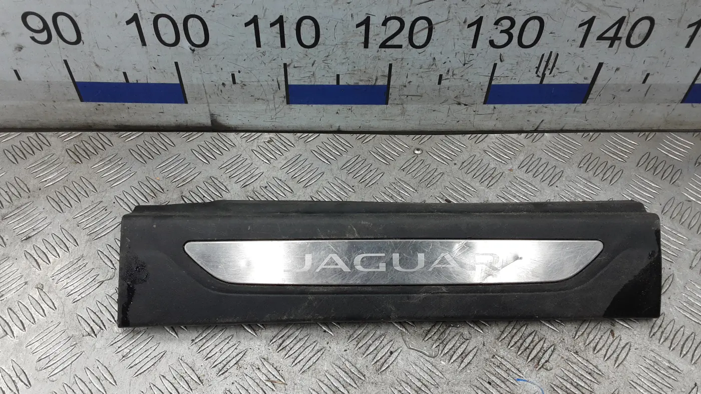 Накладка на порог к Jaguar XF 2016