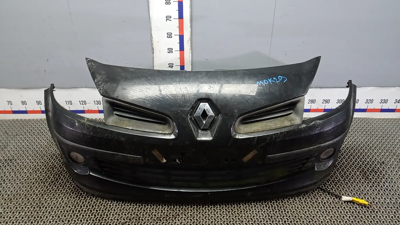 Бампер передний к Renault Clio 2006
