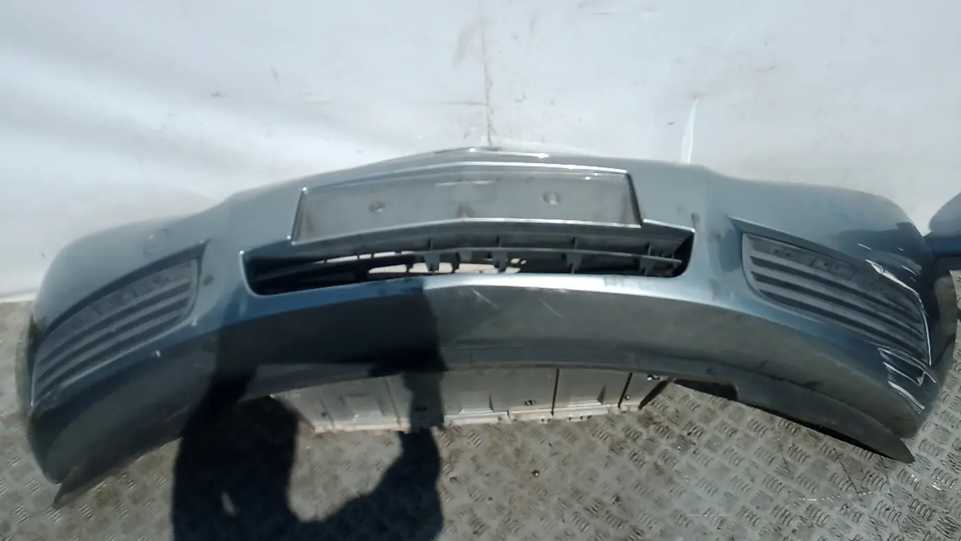 Бампер передний к Opel Insignia 2009