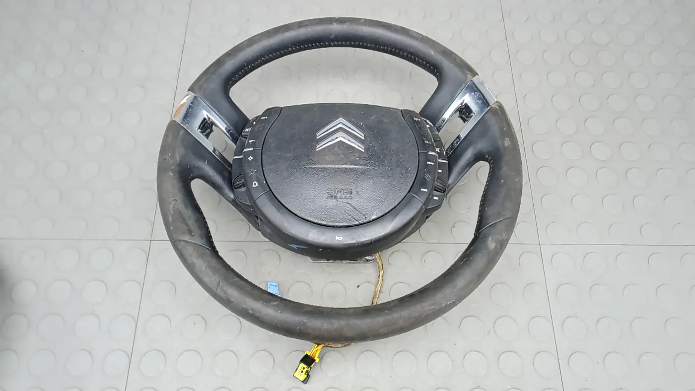 Руль к Citroen C4 Picasso 2010