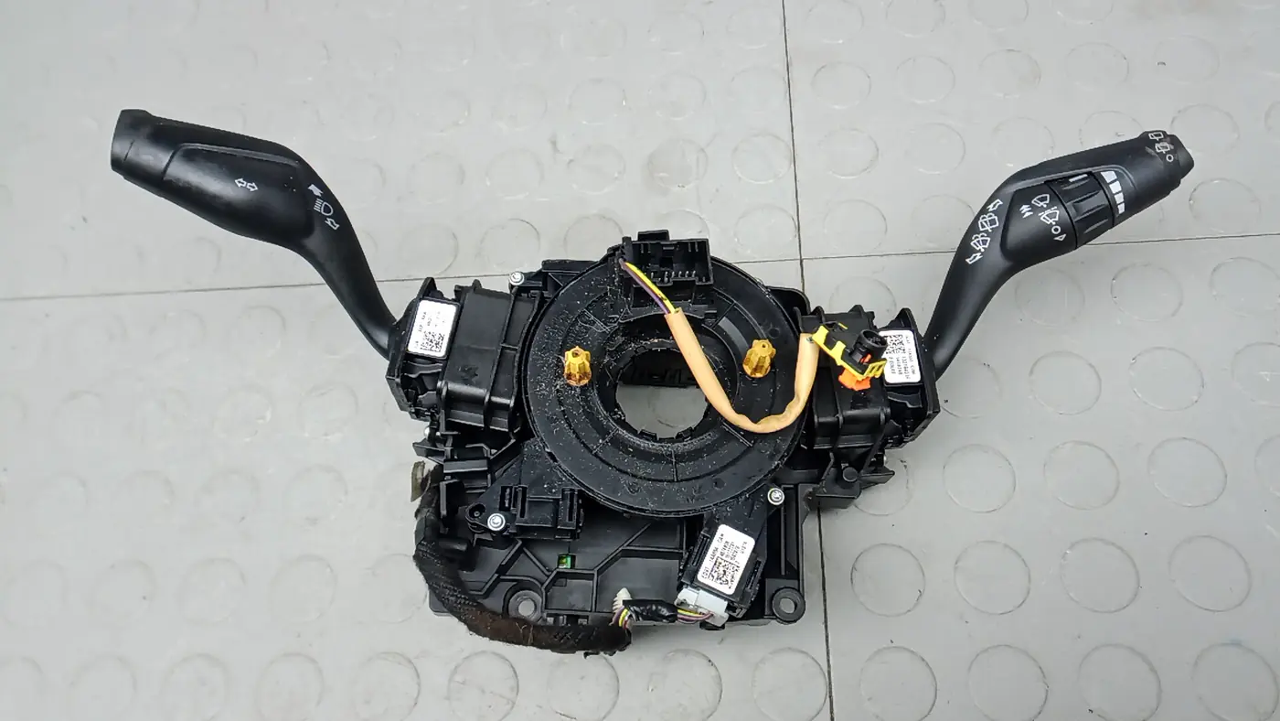 Переключатель подрулевой (стрекоза) к Ford Fusion 2015