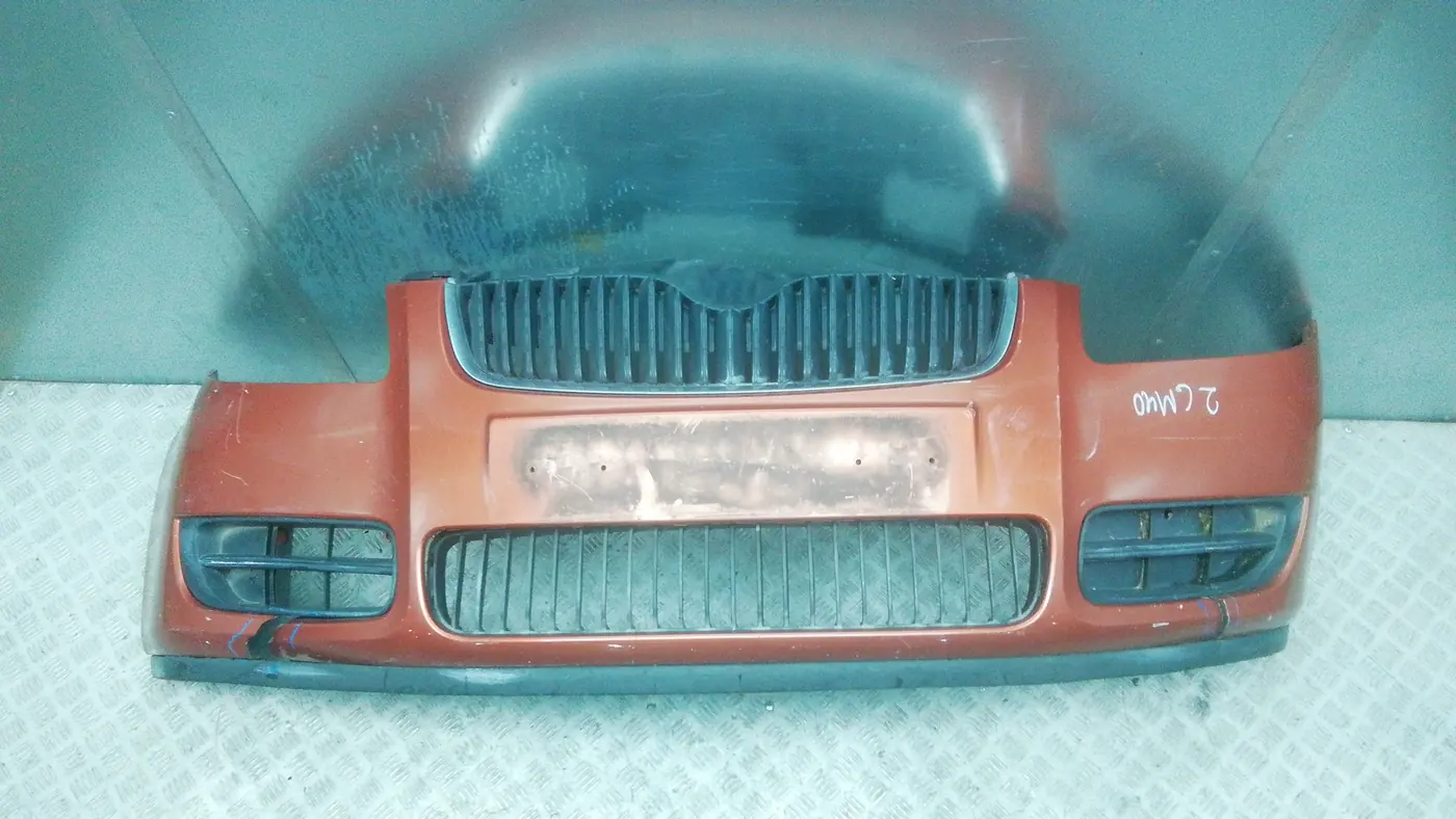 Бампер передний к Skoda Roomster 2008