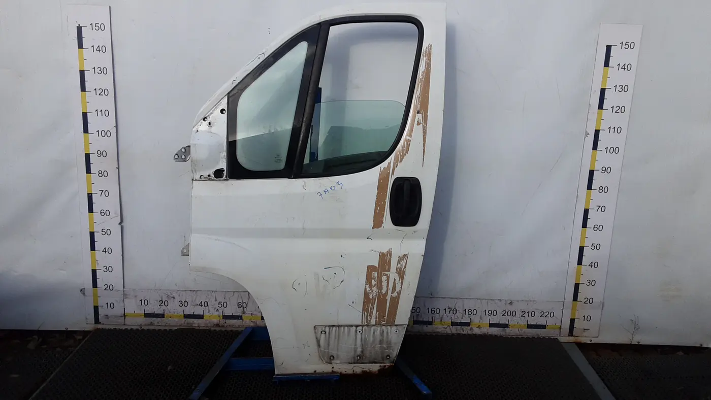 Дверь передняя левая к Citroen Jumpy 2009