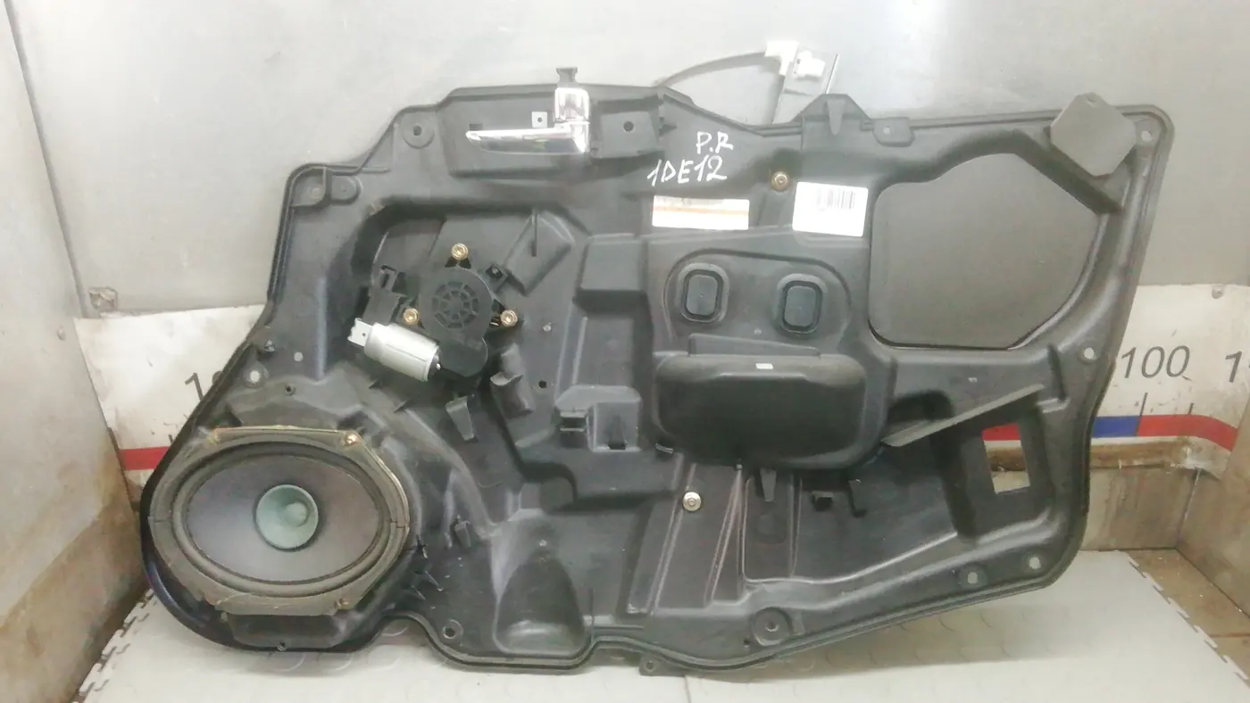 Стеклоподъемник передний правый к Mazda 156 2005