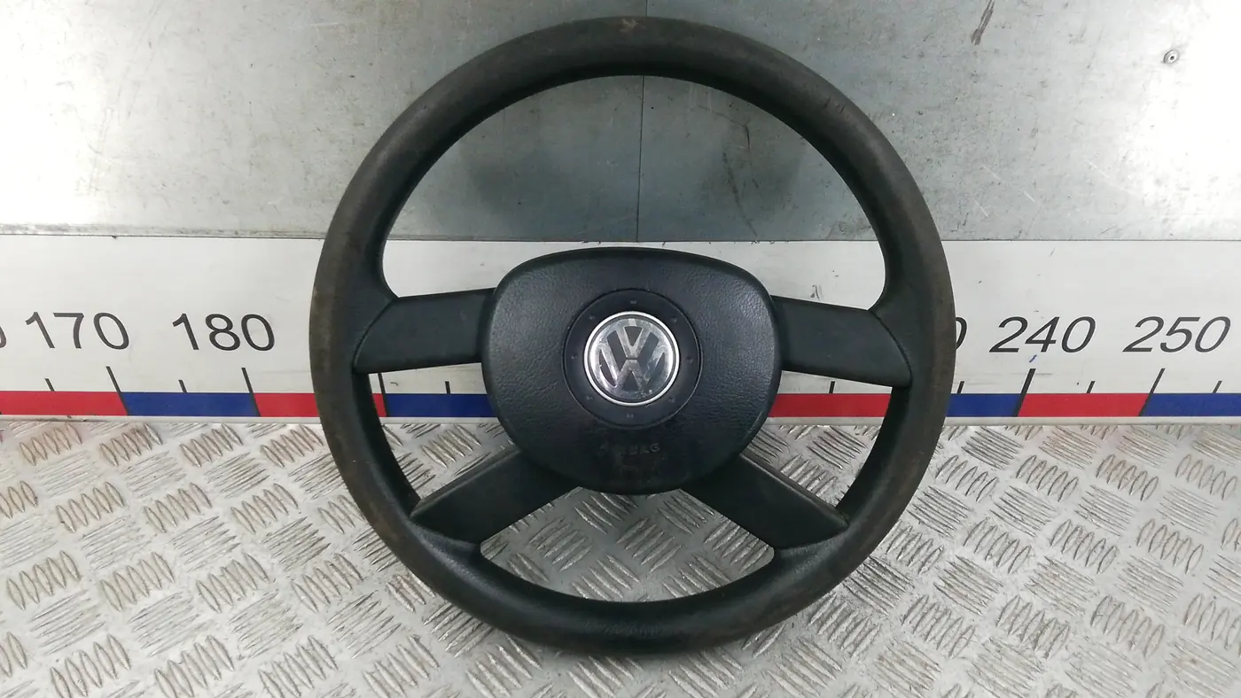 Руль к Volkswagen Caddy 2004