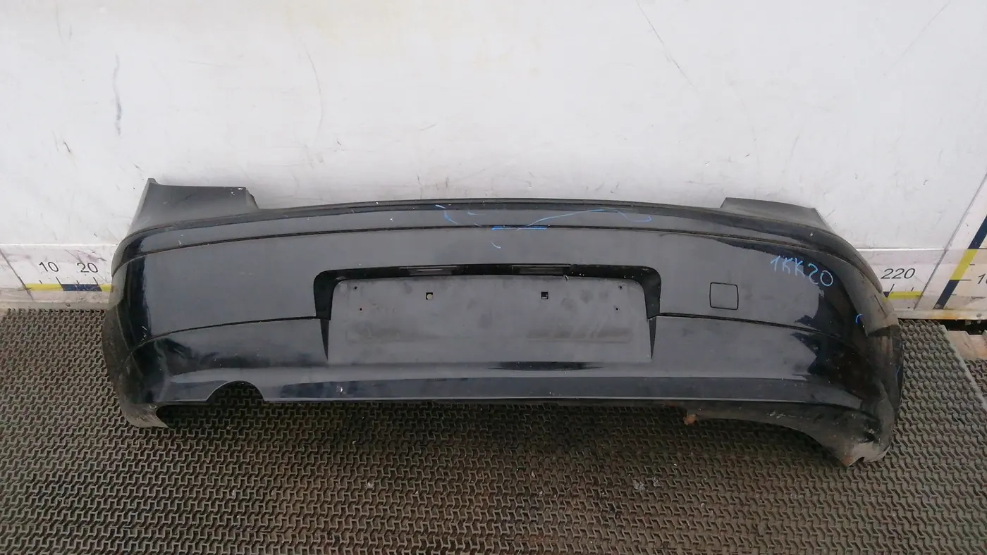 Бампер задний к BMW 1 series 2005