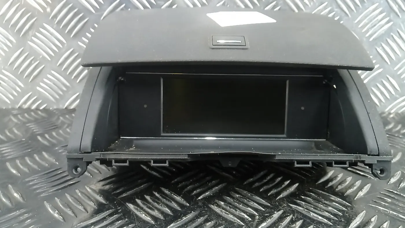Монитор к Mercedes-Benz C-klasse 2010