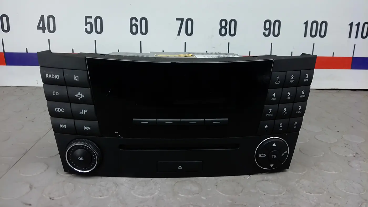 Магнитола к Mercedes-Benz E-klasse 2007