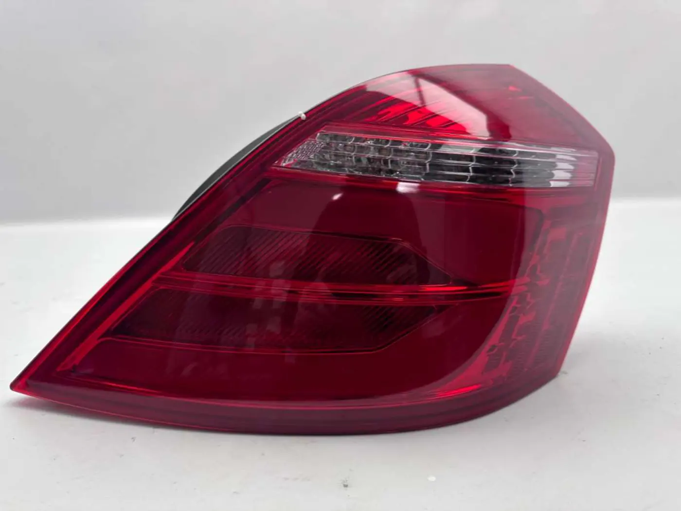 Фонарь задний правый к Geely Emgrand 7 2019