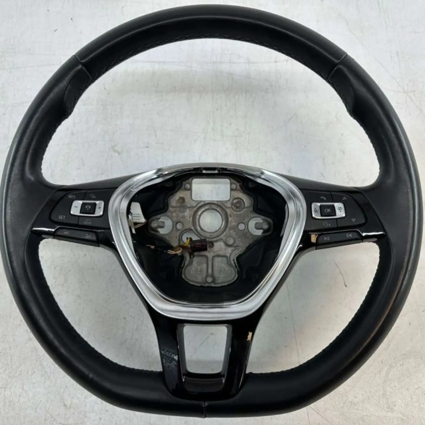Руль к Volkswagen Passat 2014