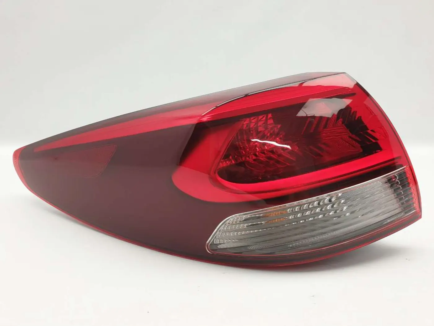 Фонарь задний левый к Kia Rio 2019