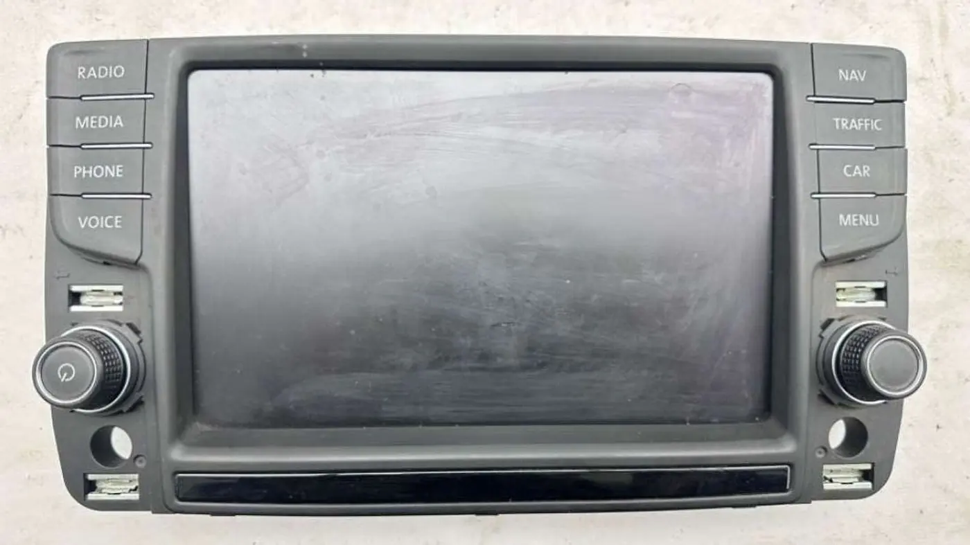 Магнитола к Volkswagen Golf 2014