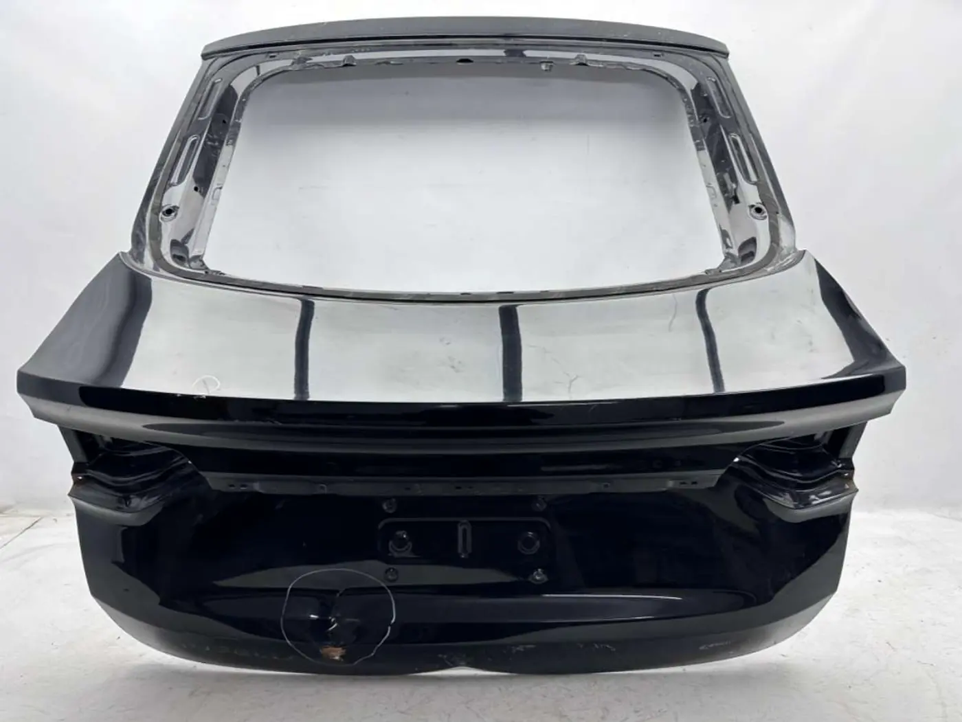 Крышка багажника (дверь 3-5) к Geely Tugella 2021