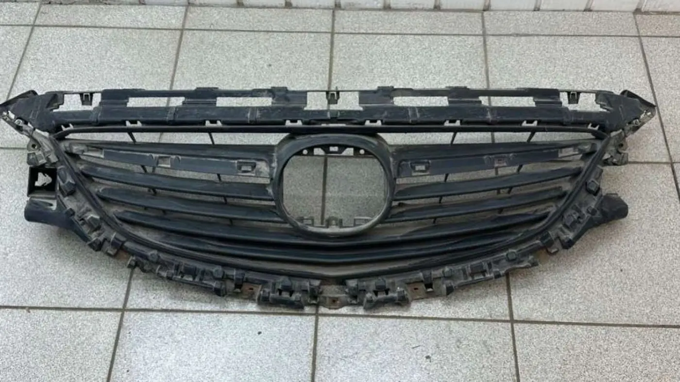 Решетка радиатора к Mazda 6 2013