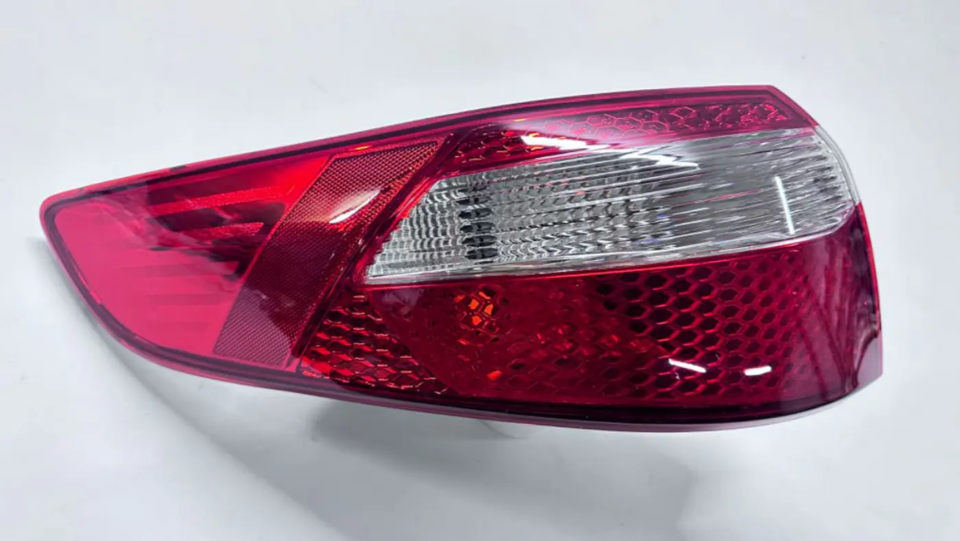 Фонарь задний левый к Kia Rio 2012