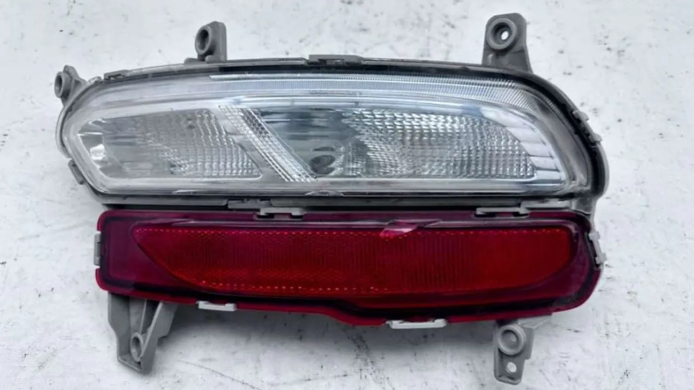 Фонарь противотуманный правый к Kia Sportage 2021