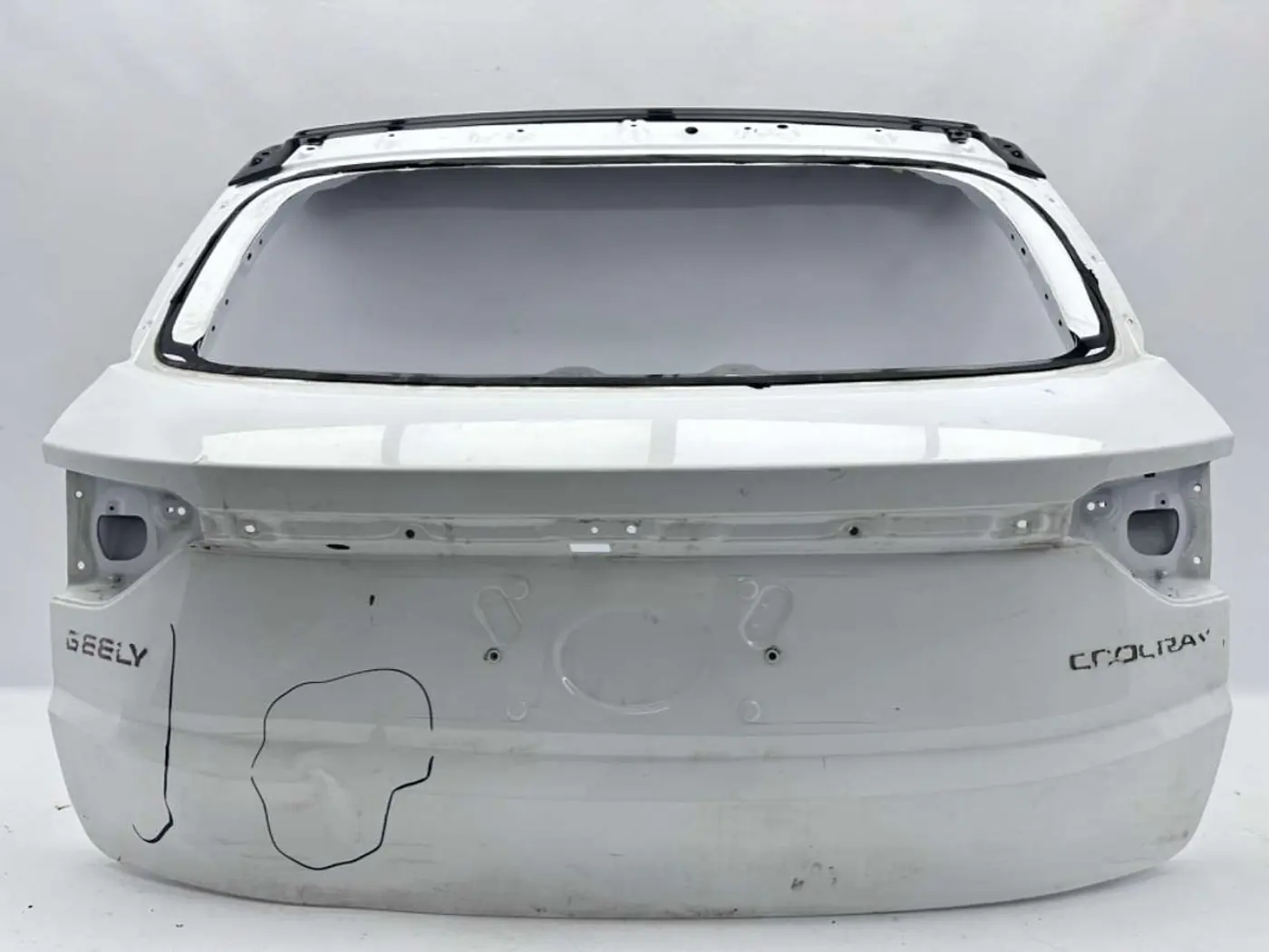 Крышка багажника (дверь 3-5) к Geely Coolray 2022