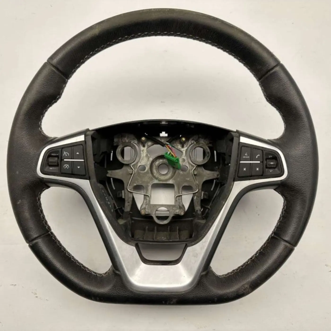 Руль к Geely Atlas 2018