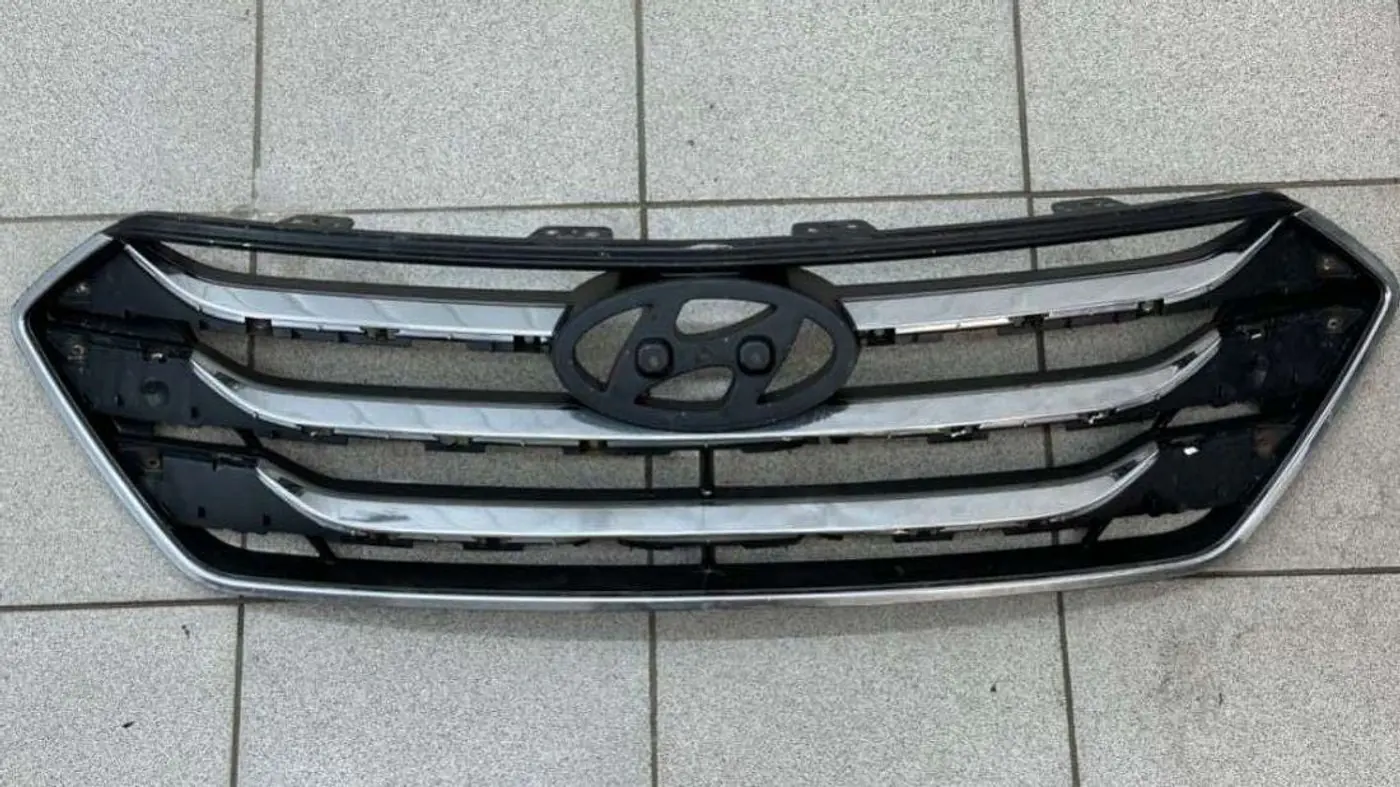 Решетка радиатора к Hyundai Santa Fe 2014