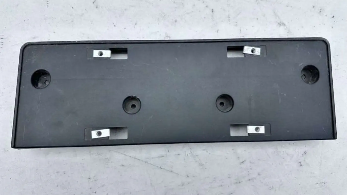 Рамка номера к FAW Besturn X80 2022