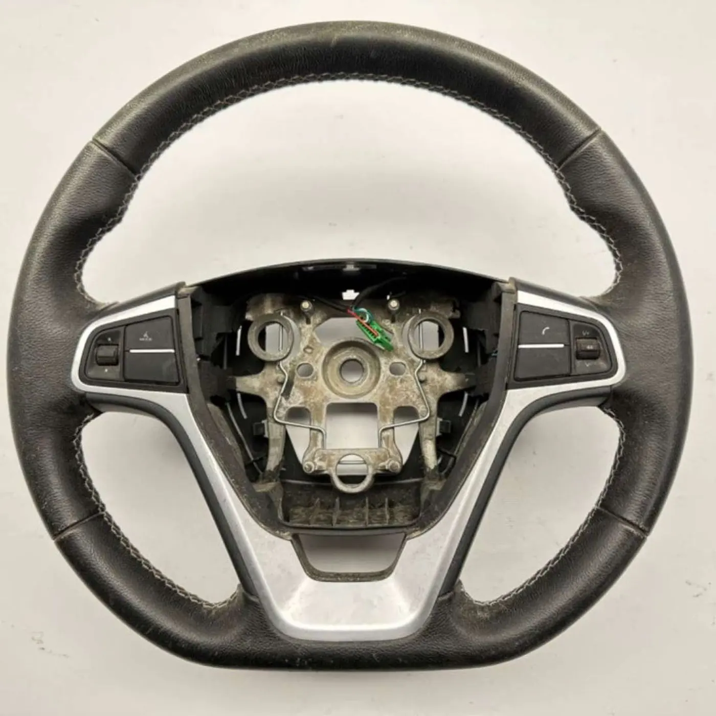 Руль к Geely Atlas 2018