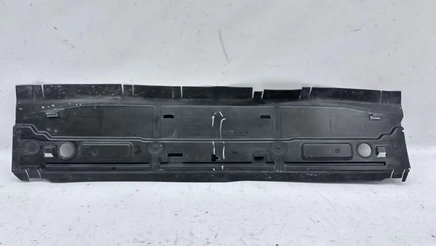 Воздуховод к Volkswagen Touareg 2020