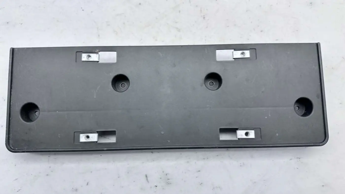 Рамка номера к FAW Besturn X80 2022