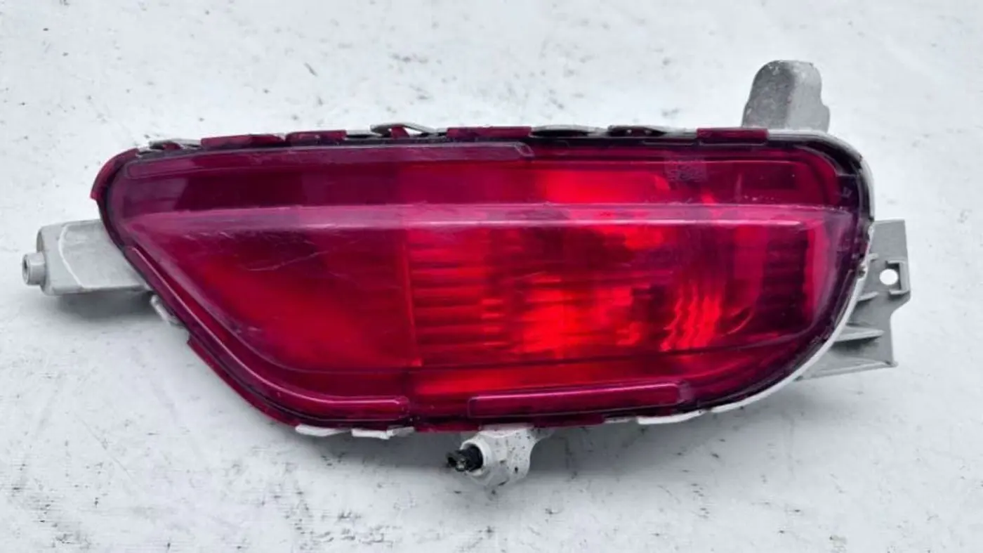 Фонарь противотуманный правый к Mazda CX-5 2019