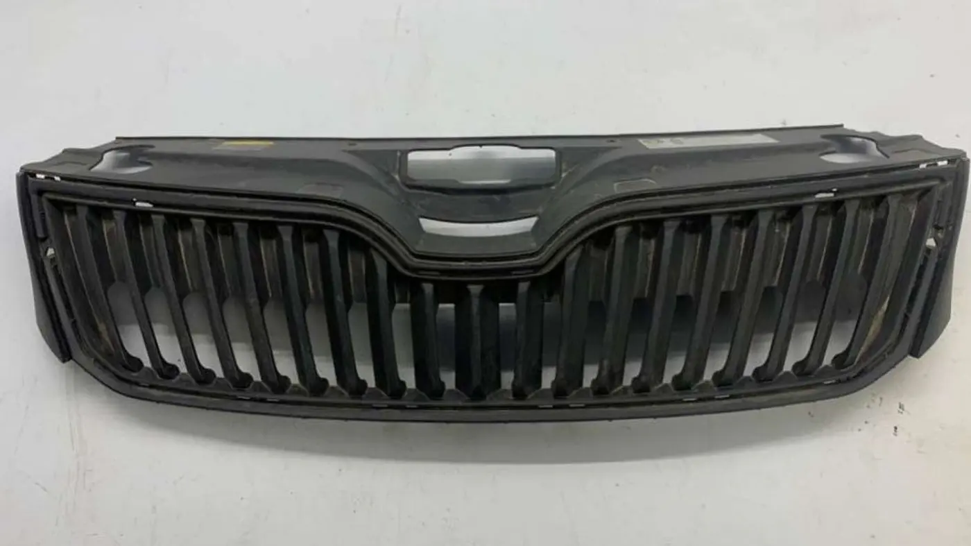 Решетка радиатора к Skoda Rapid 2013