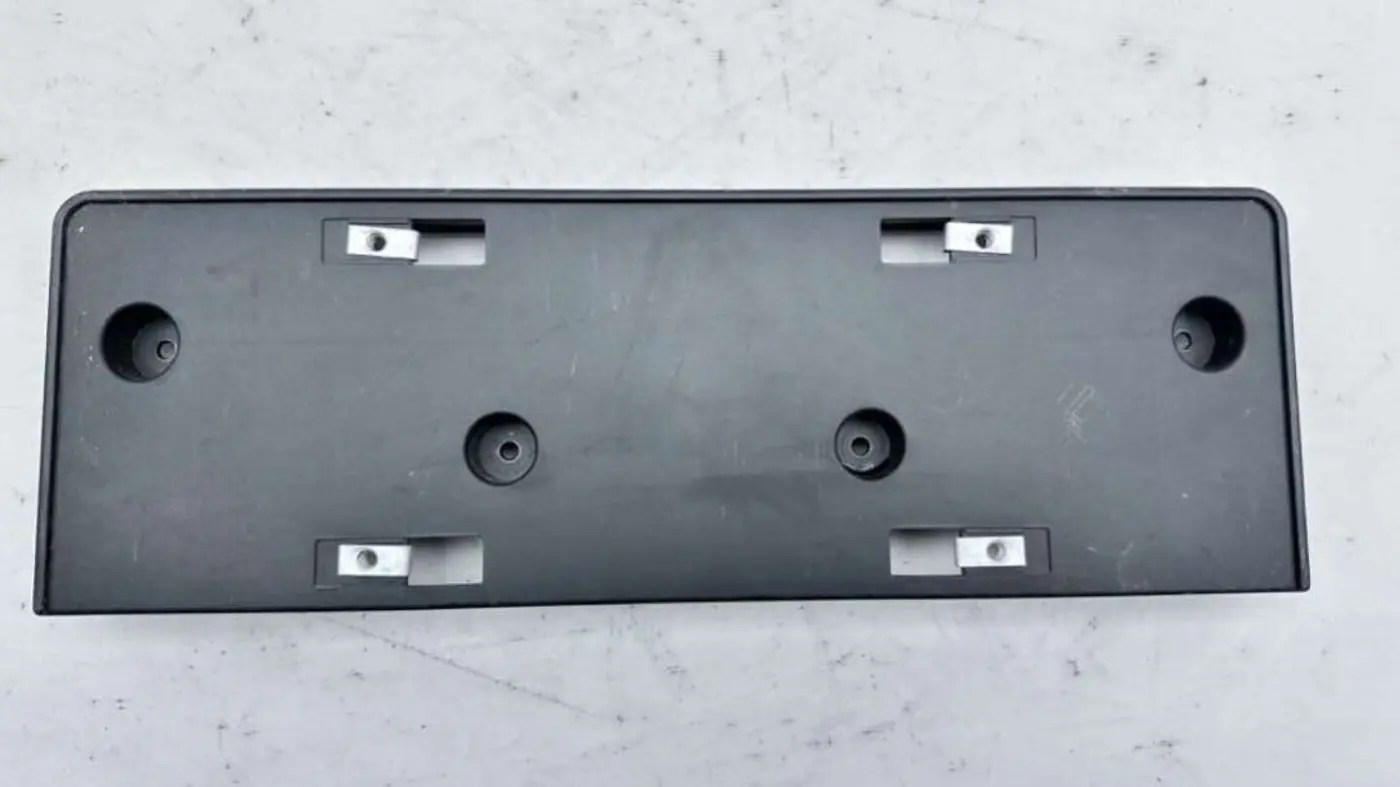 Рамка номера к FAW Besturn X80 2022