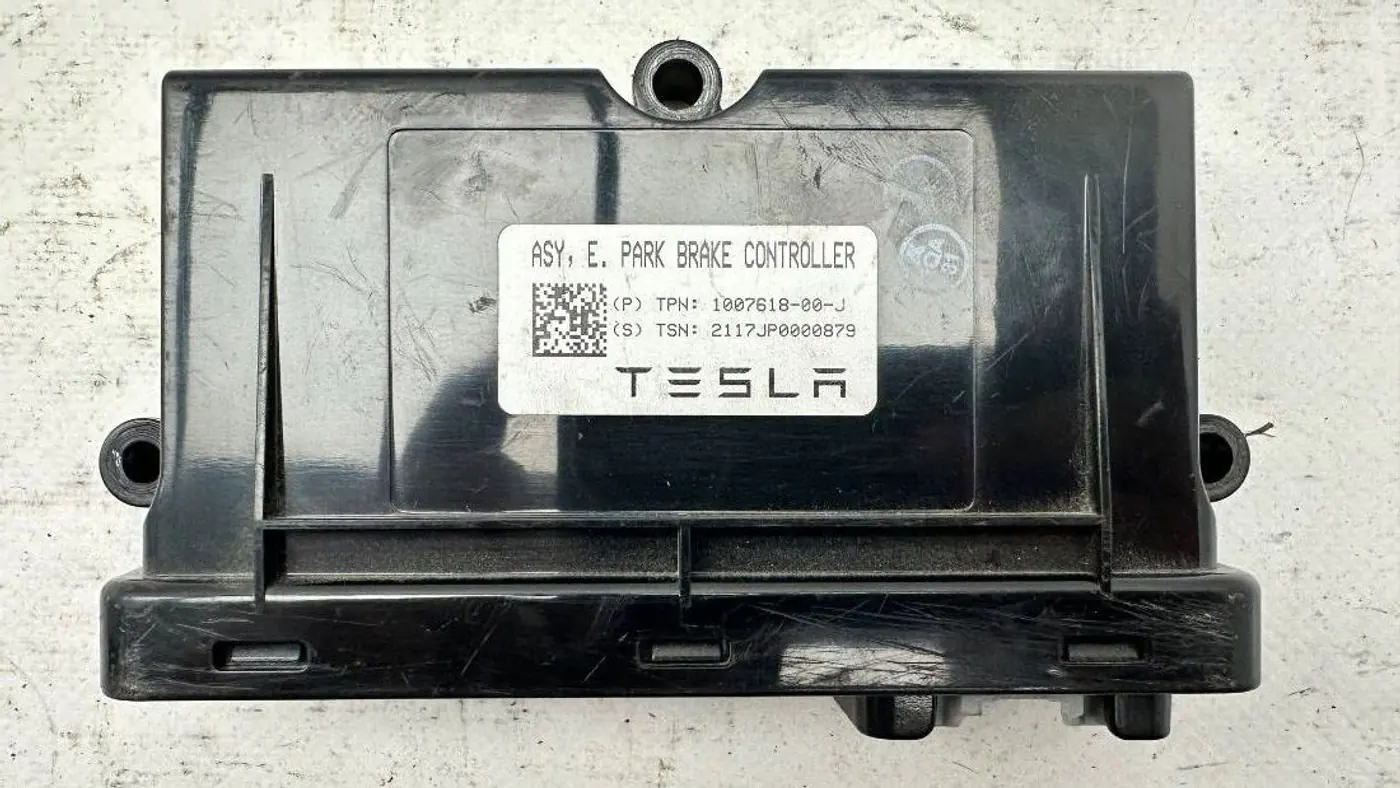 Электроручник к Tesla Model S 2018