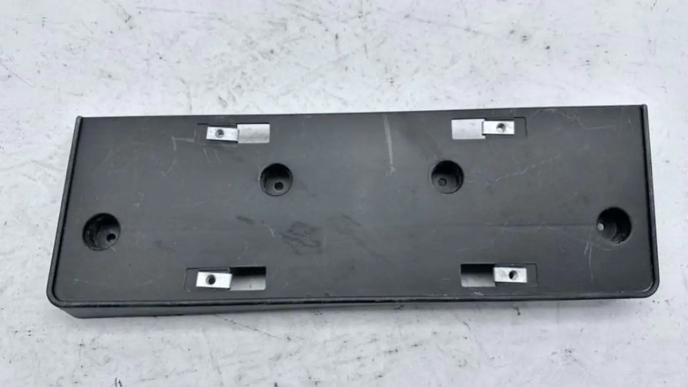 Рамка номера к FAW Besturn X80 2022