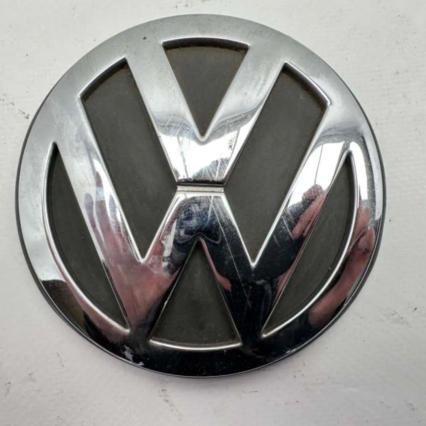 Эмблема к Volkswagen Golf 2002