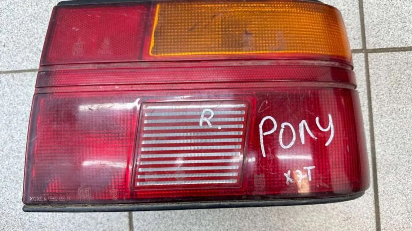 Фонарь задний правый к Hyundai Pony 1992