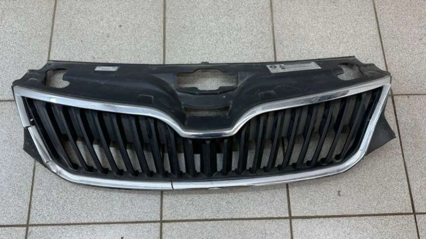 Решетка радиатора к Skoda Rapid 2015
