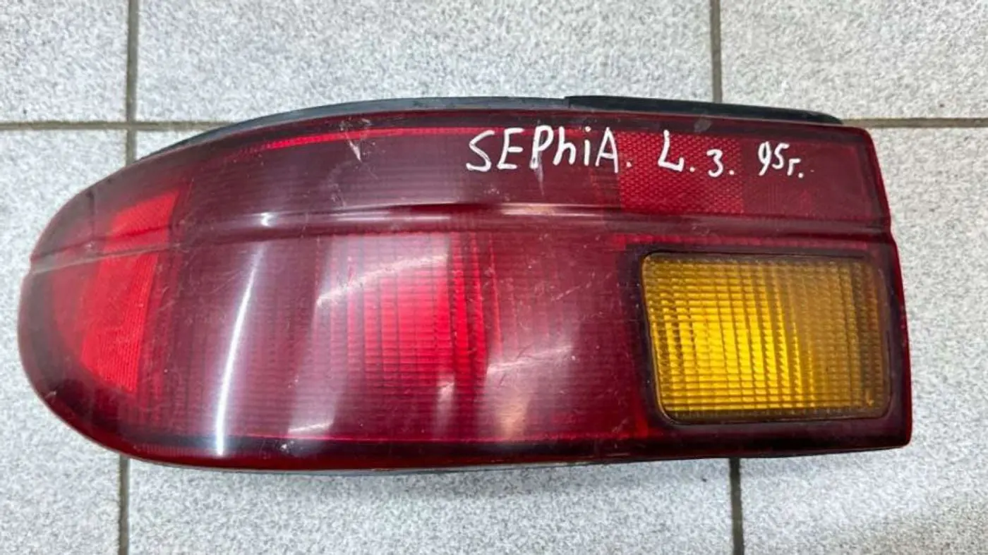 Фонарь задний левый к Kia Sephia 1995
