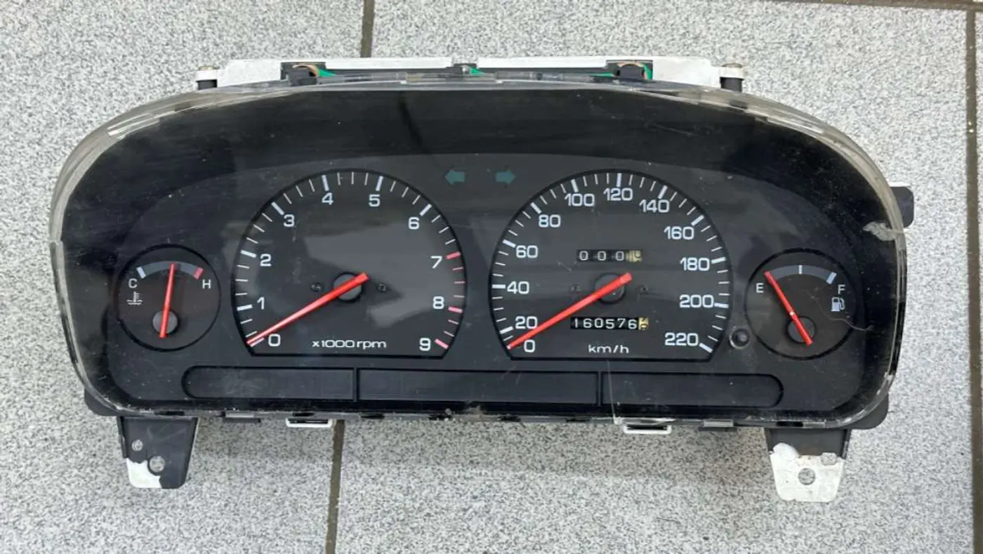 Спидометр к Hyundai Lantra 1994