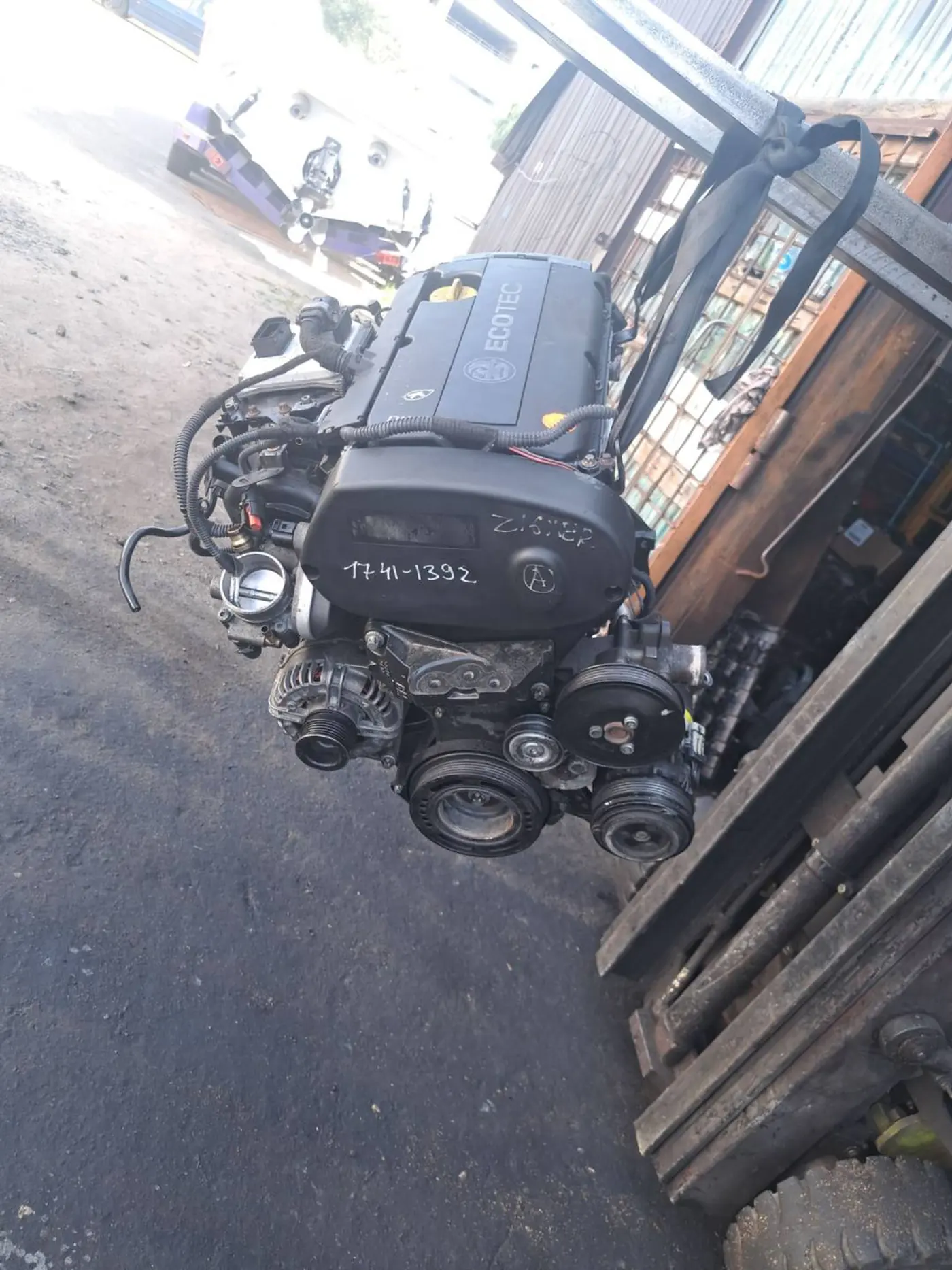 Двигатель к Opel Astra 2009