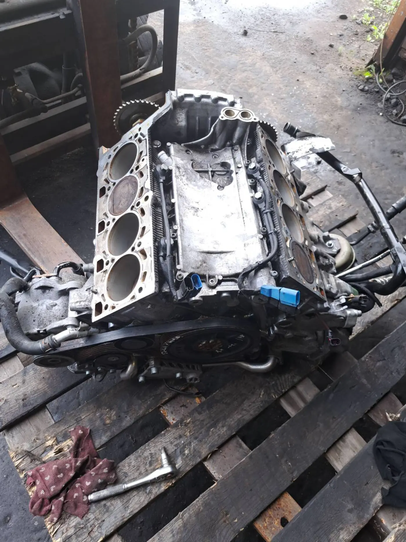 Блок цилиндров к Audi A6 2006