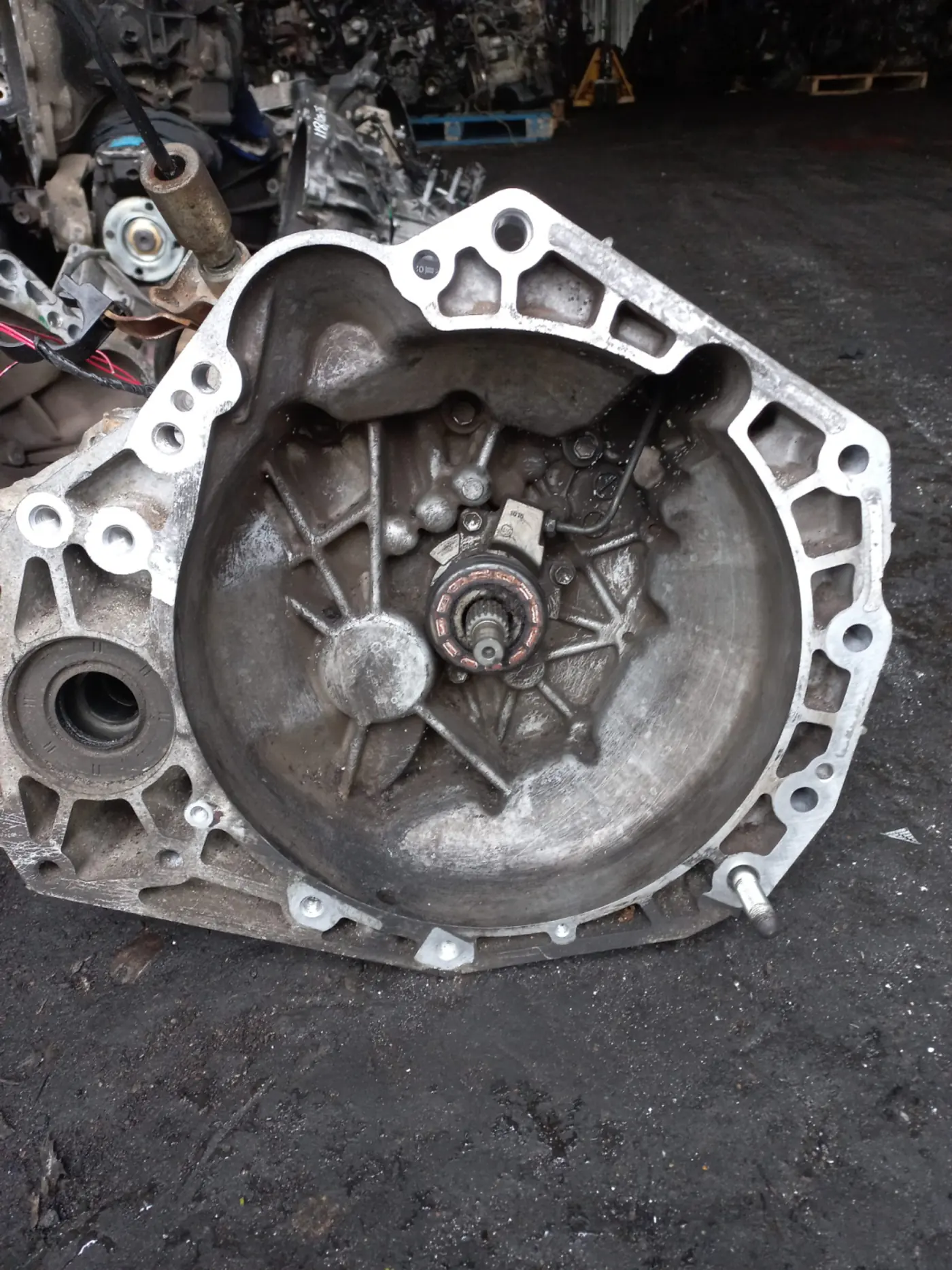 КПП механическая (МКПП) к Suzuki SX4 2007