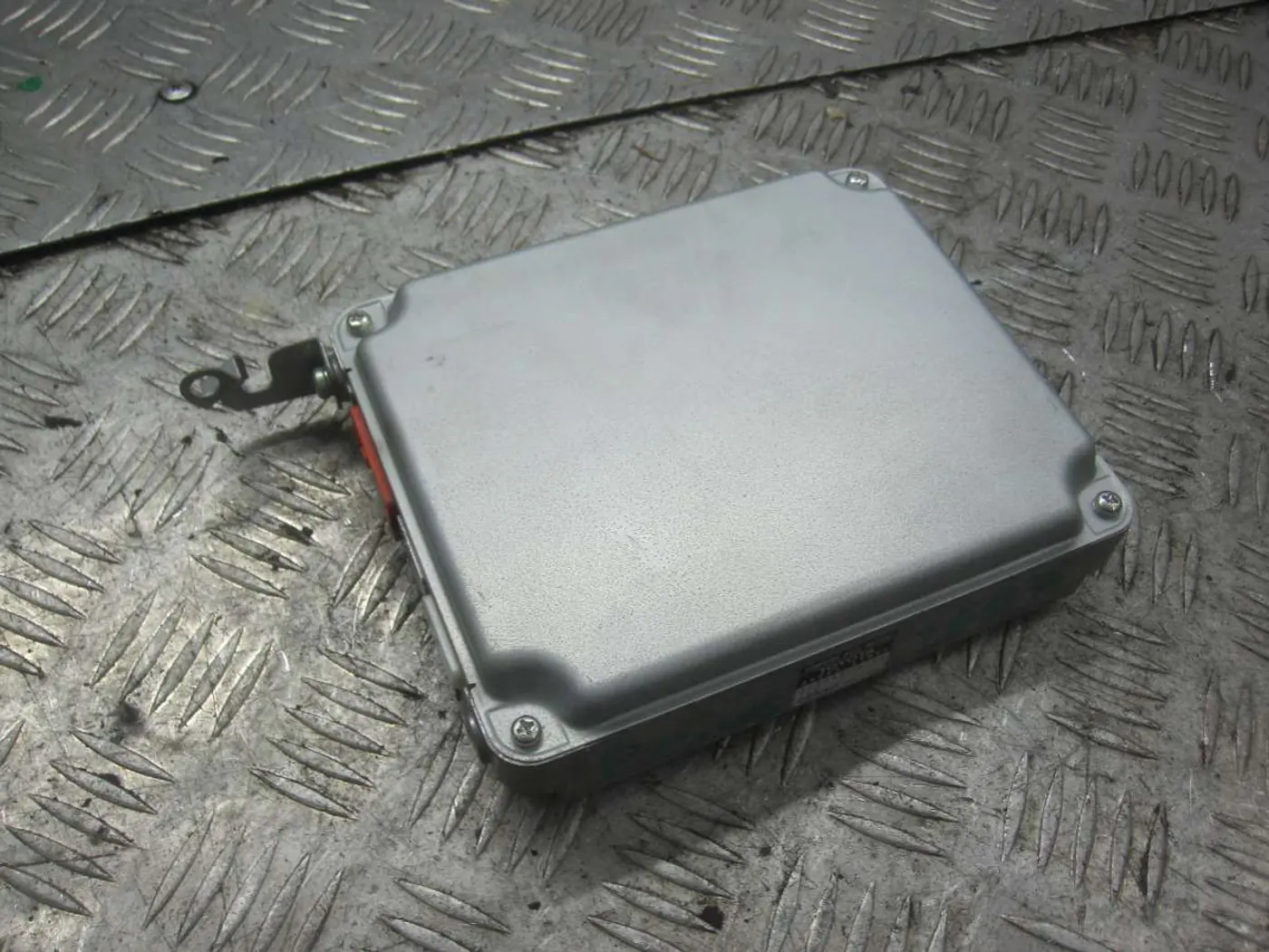 Блок управления к Toyota Prius 2006