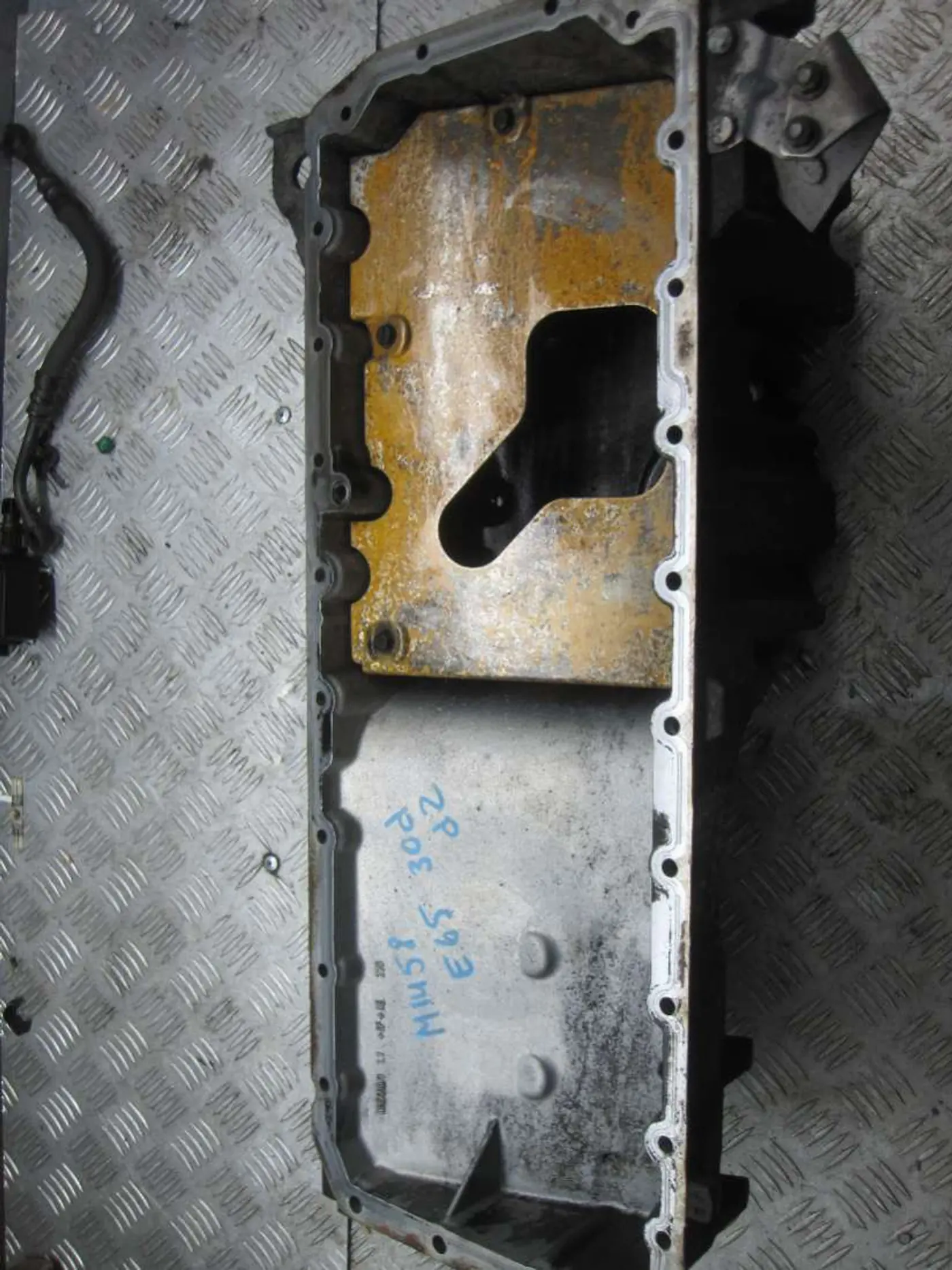 Поддон к BMW 5 2002