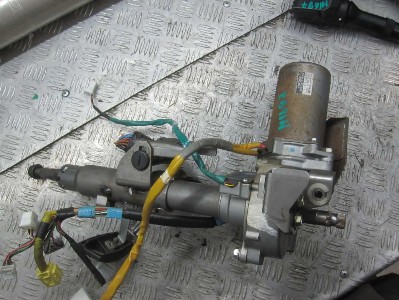Рулевая колонка к Toyota Prius 2006